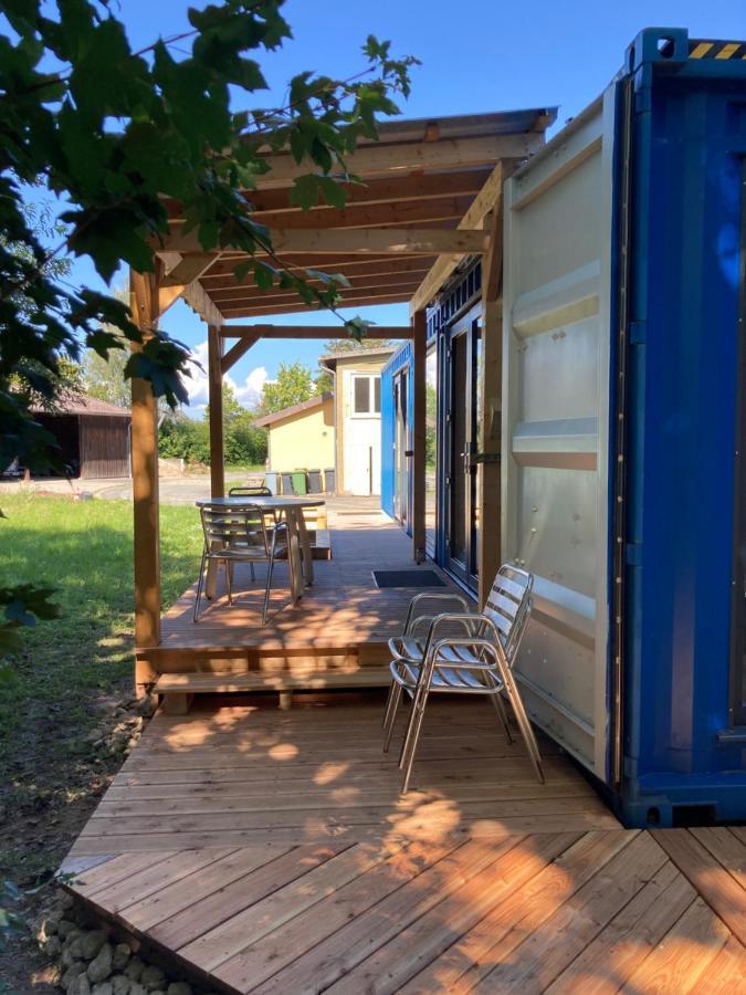 קובורג Tiny House Im Seecontainer Mit Parkplatz, Glasfaser, Netflix, Veranda Und Gehobener Ausstattung מראה חיצוני תמונה
